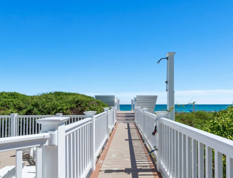 Colorful Oceanfront Escape - Emerald Isle, North Carolina