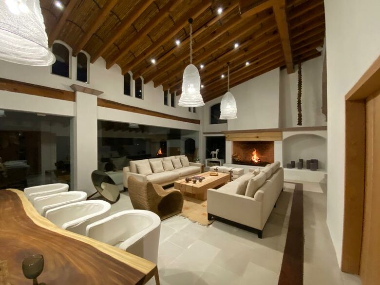 La Volada - Valle de Bravo, Mexico