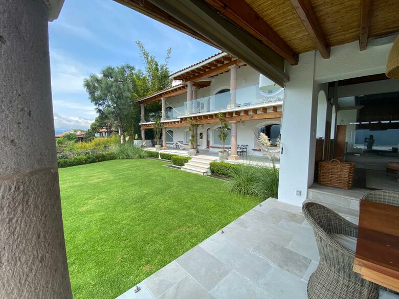 La Volada - Valle de Bravo, Mexico