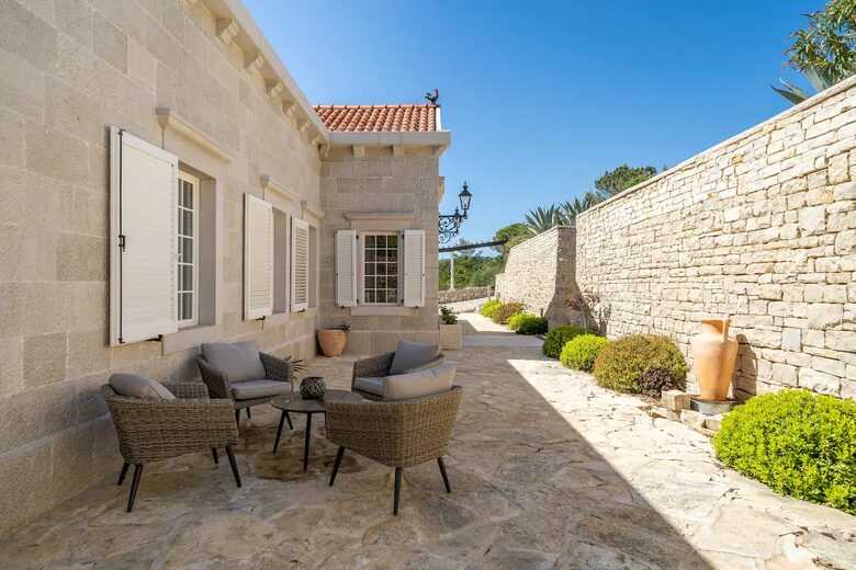 VILLA V - Komaji, Croatia