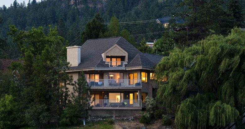 Private Waterfront Oasis - Kelowna, Canada