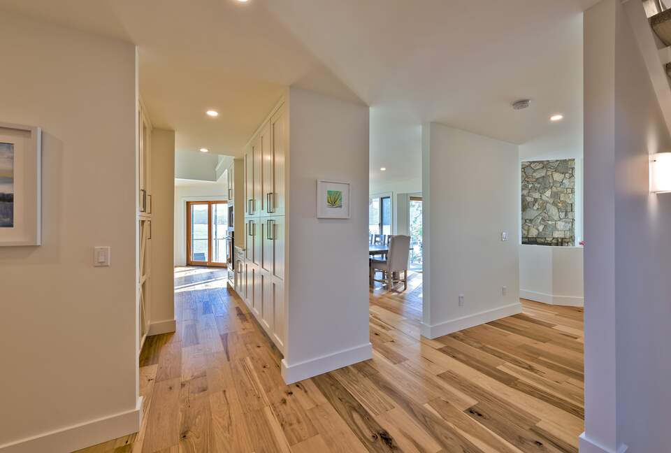 Private Waterfront Oasis - Kelowna, Canada