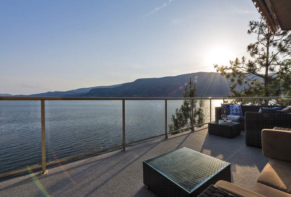 Private Waterfront Oasis - Kelowna, Canada