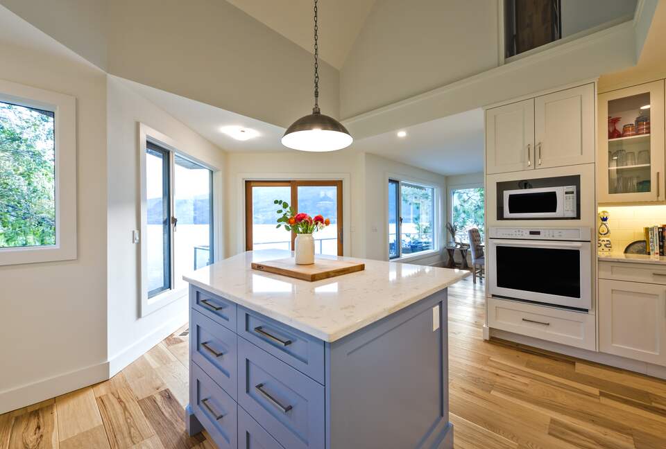 Private Waterfront Oasis - Kelowna, Canada