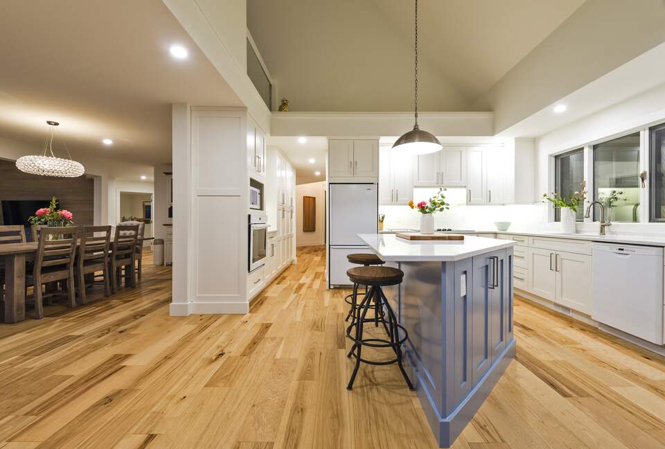 Private Waterfront Oasis - Kelowna, Canada