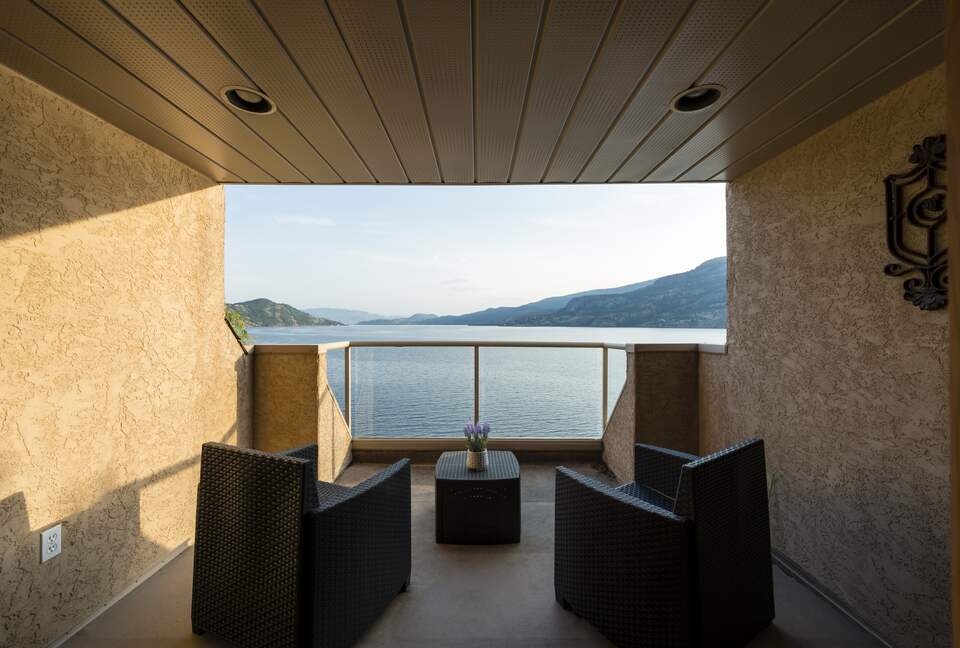 Private Waterfront Oasis - Kelowna, Canada