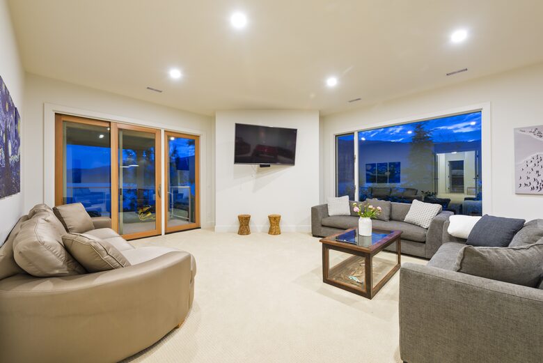 Private Waterfront Oasis - Kelowna, Canada