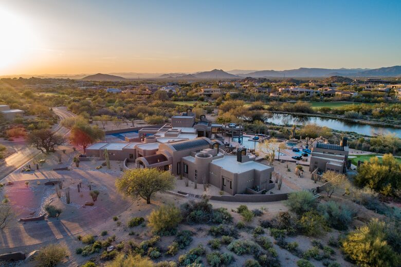 Scottsdale Dream Home with Resort-like Amenities - Scottsdale, Arizona