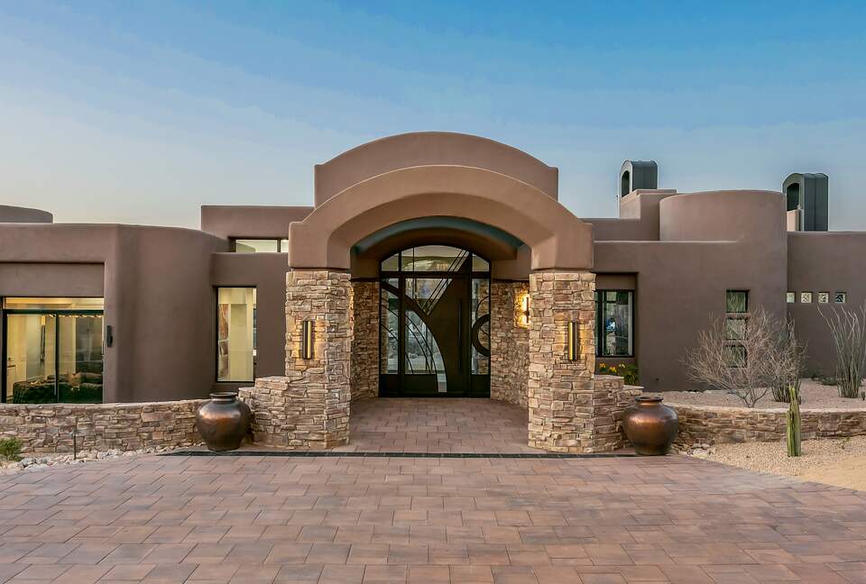 Scottsdale Dream Home with Resort-like Amenities - Scottsdale, Arizona