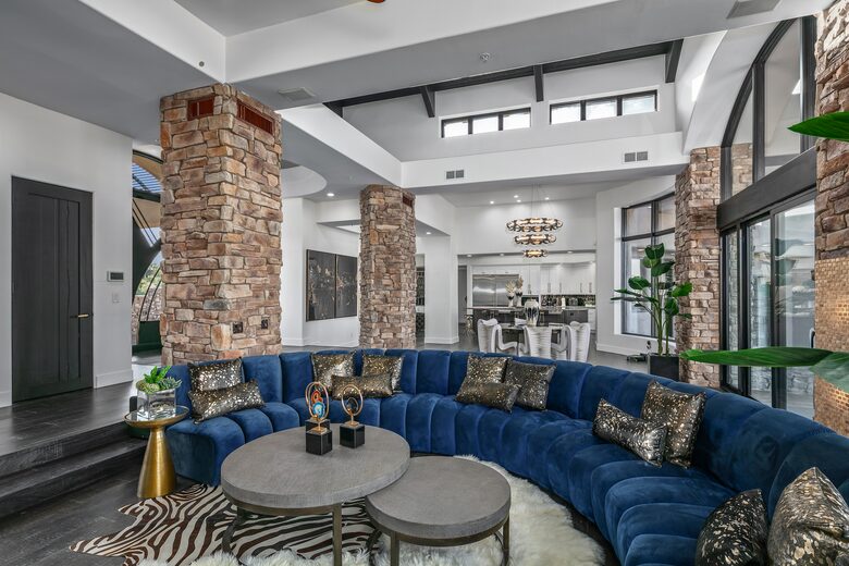 Scottsdale Dream Home with Resort-like Amenities - Scottsdale, Arizona