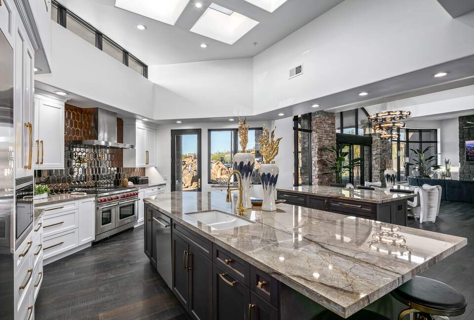 Scottsdale Dream Home with Resort-like Amenities - Scottsdale, Arizona