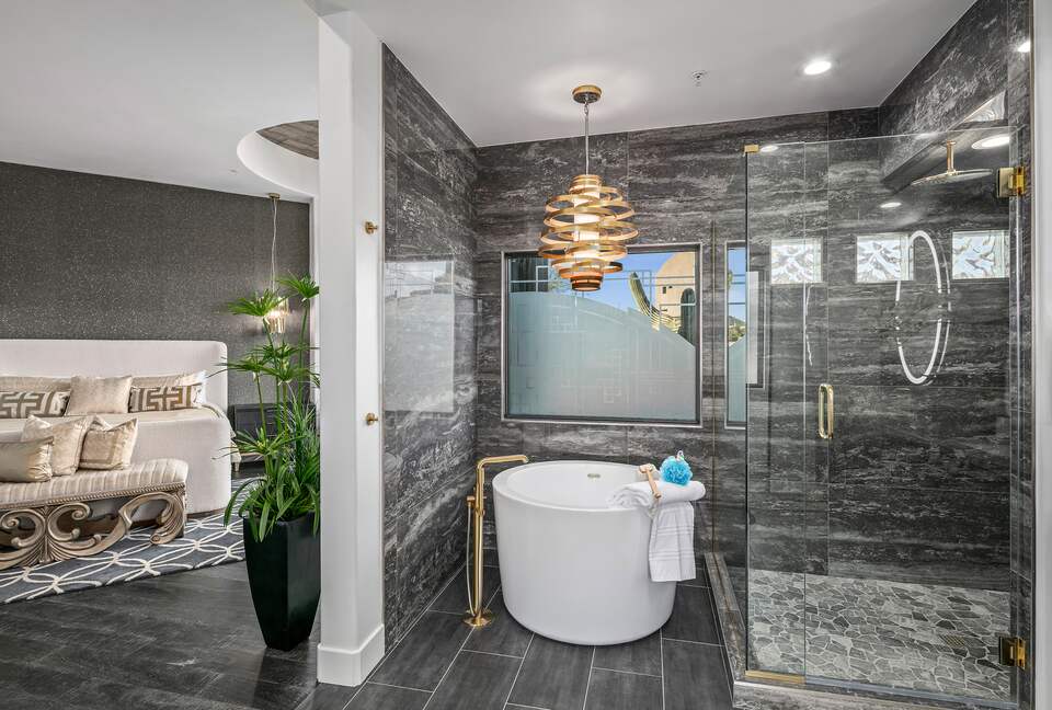 Scottsdale Dream Home with Resort-like Amenities - Scottsdale, Arizona