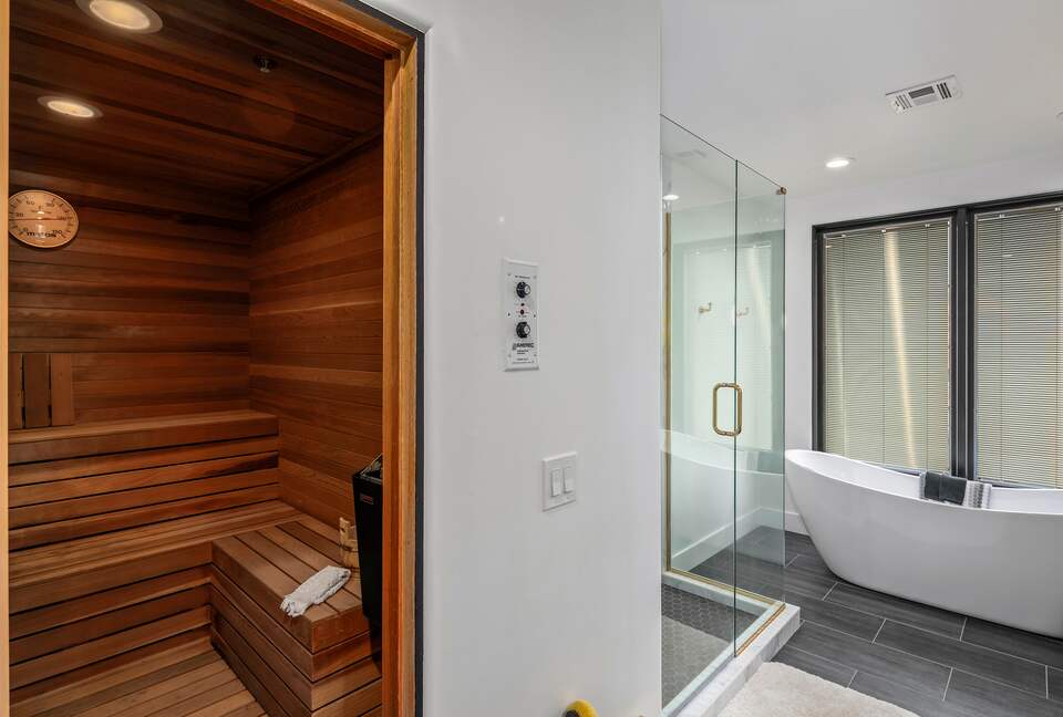 Scottsdale Dream Home with Resort-like Amenities - Scottsdale, Arizona