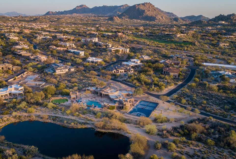 Scottsdale Dream Home with Resort-like Amenities - Scottsdale, Arizona