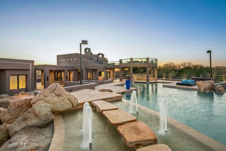 Scottsdale Dream Home with Resort-like Amenities - Scottsdale, Arizona