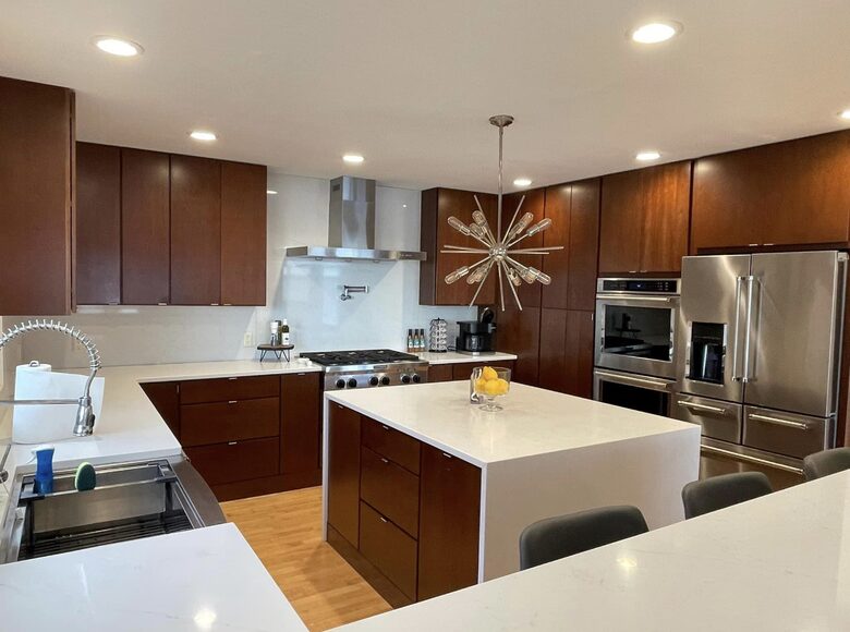 Hidden Gem Lakefront Home - Clear Lake, Iowa