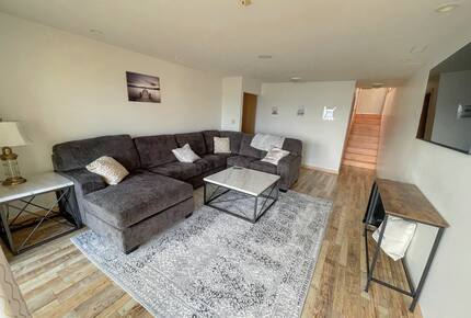 Hidden Gem Lakefront Home - Clear Lake, Iowa