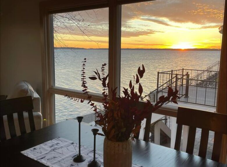 Hidden Gem Lakefront Home - Clear Lake, Iowa