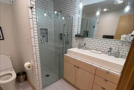 Hidden Gem Lakefront Home - Clear Lake, Iowa