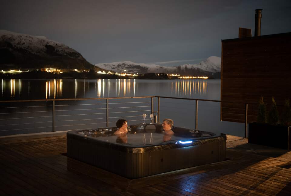 Kong Ring - Fiskå, Norway