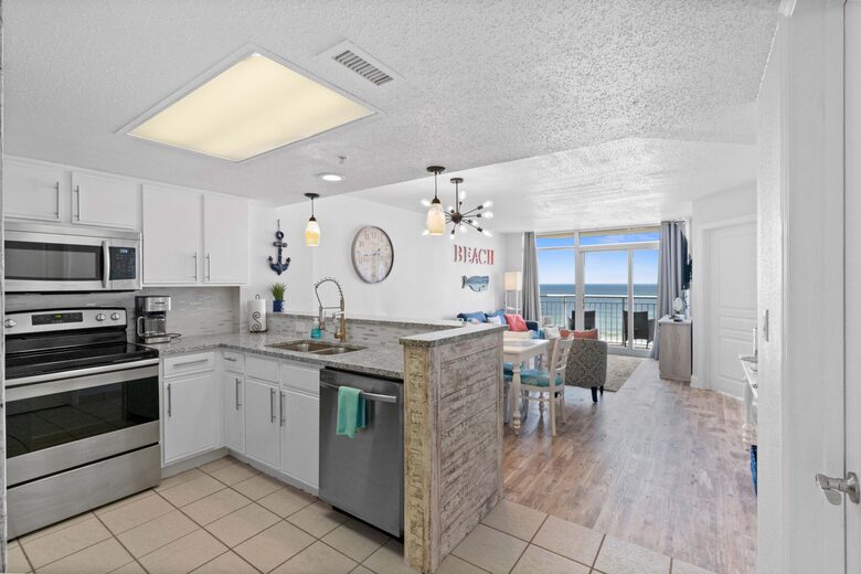 Myrtle Beach Oceanfront Retreat with Resort Amenities - North Myrtle Beach, South Carolina