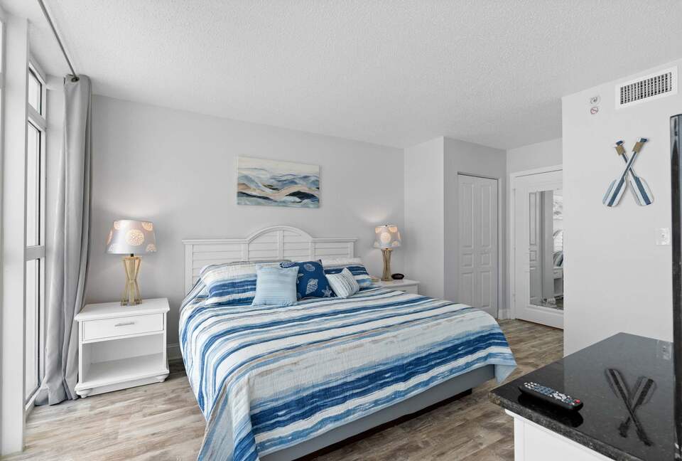 Myrtle Beach Oceanfront Retreat with Resort Amenities - North Myrtle Beach, South Carolina