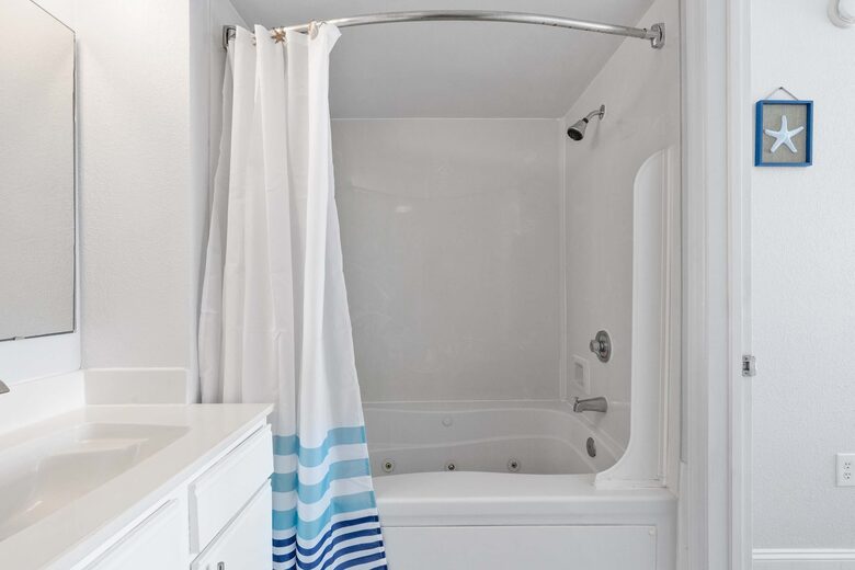 Myrtle Beach Oceanfront Retreat with Resort Amenities - North Myrtle Beach, South Carolina