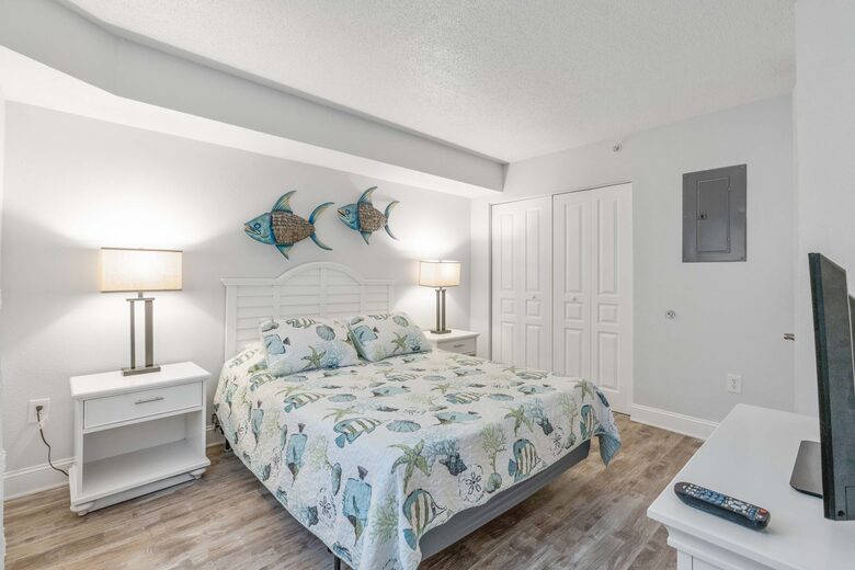 Myrtle Beach Oceanfront Retreat with Resort Amenities - North Myrtle Beach, South Carolina