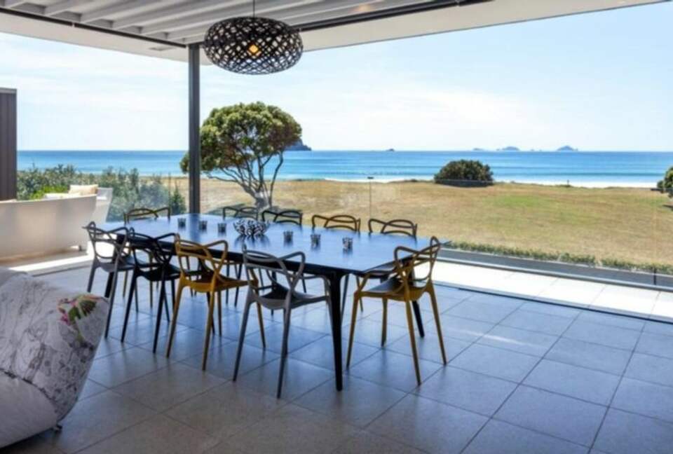 Beachfront Villa | Pauanui - Hikuai, New Zealand