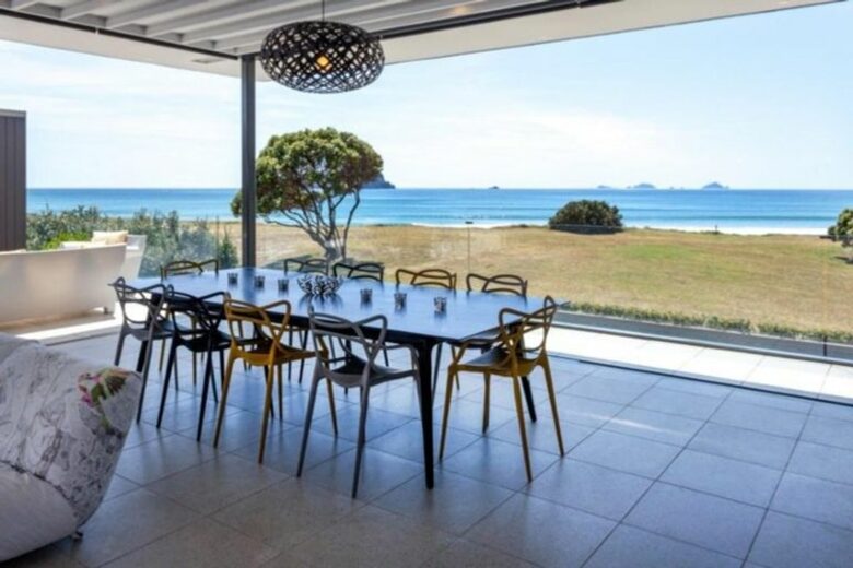 Beachfront Villa | Pauanui - Hikuai, New Zealand