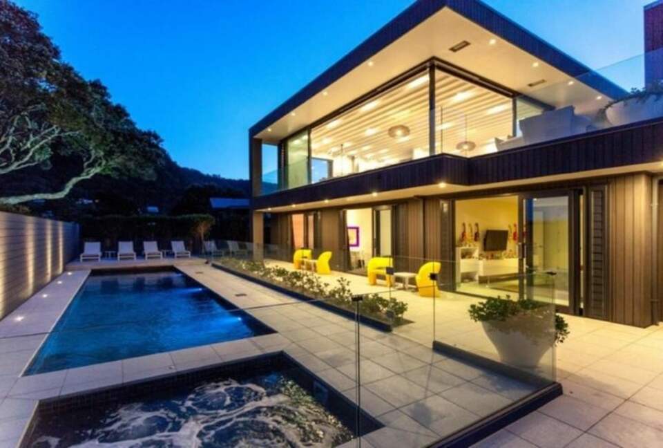 Beachfront Villa | Pauanui - Hikuai, New Zealand