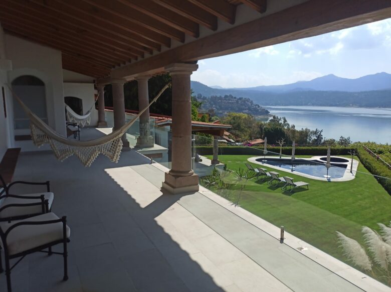 La Volada - Valle de Bravo, Mexico