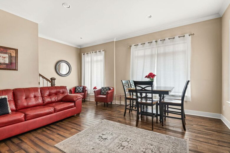 NashVilla - Luxury Townhome by Belmont - Nashville, Tennessee