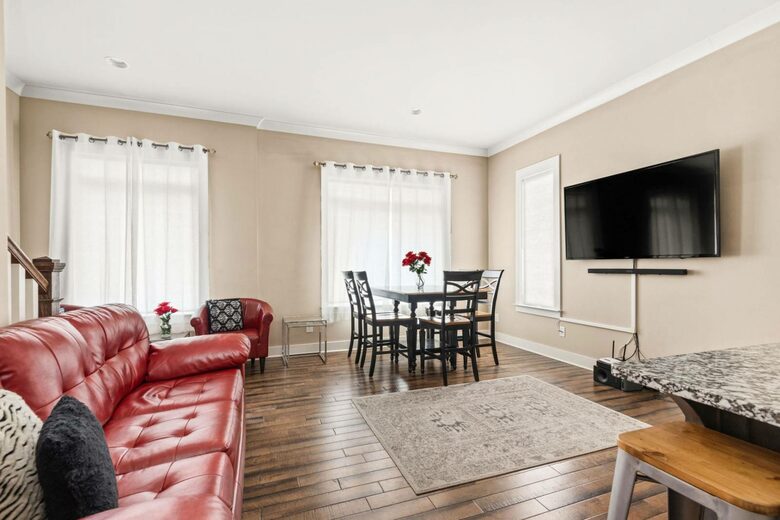 NashVilla - Luxury Townhome by Belmont - Nashville, Tennessee