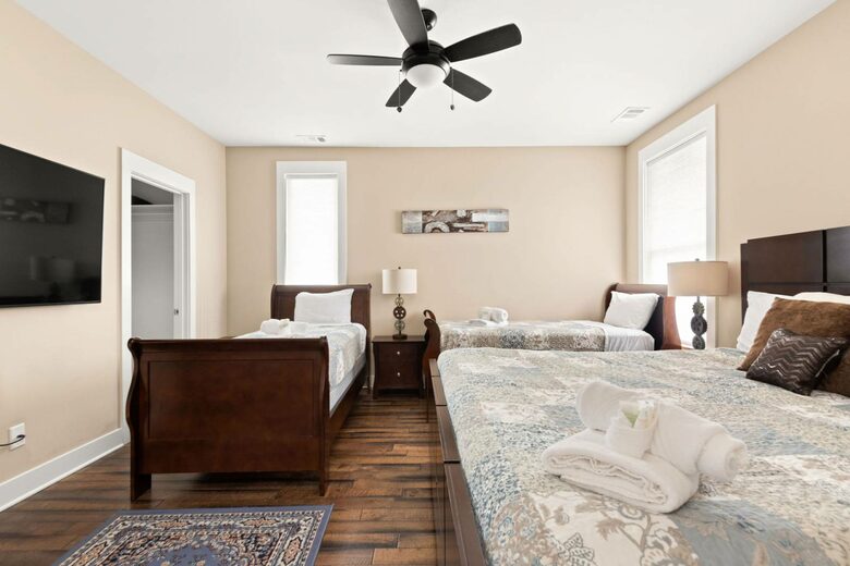 NashVilla - Luxury Townhome by Belmont - Nashville, Tennessee