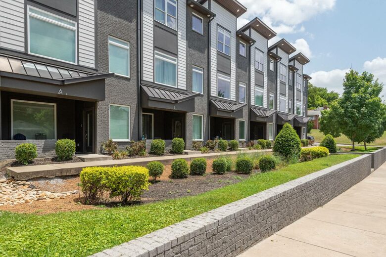 NashVilla - Luxury Townhome by Belmont - Nashville, Tennessee