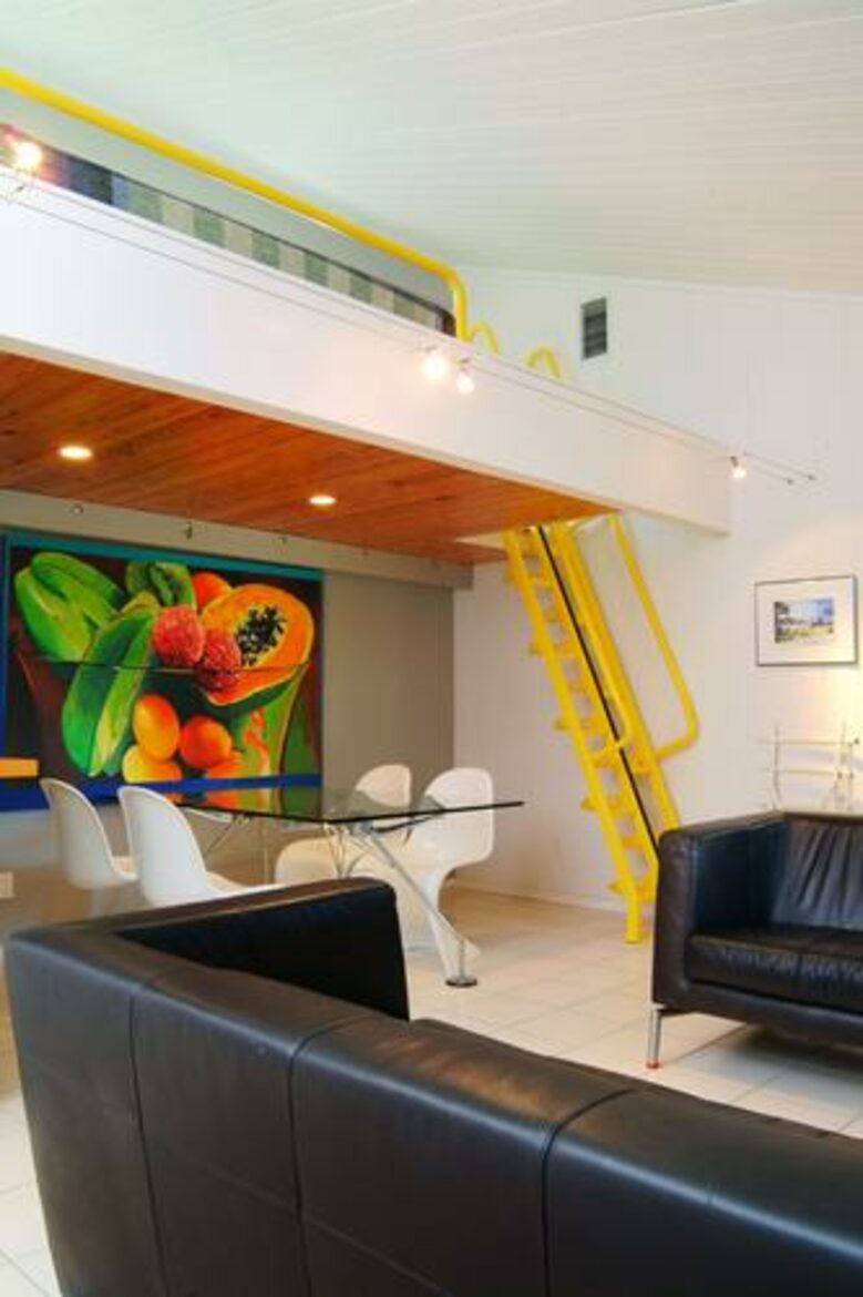 Beachfront MidCentury Modern Flat - Sarasota, Florida