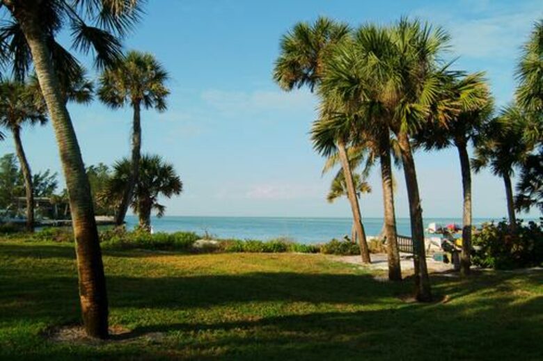 Beachfront MidCentury Modern Flat - Sarasota, Florida
