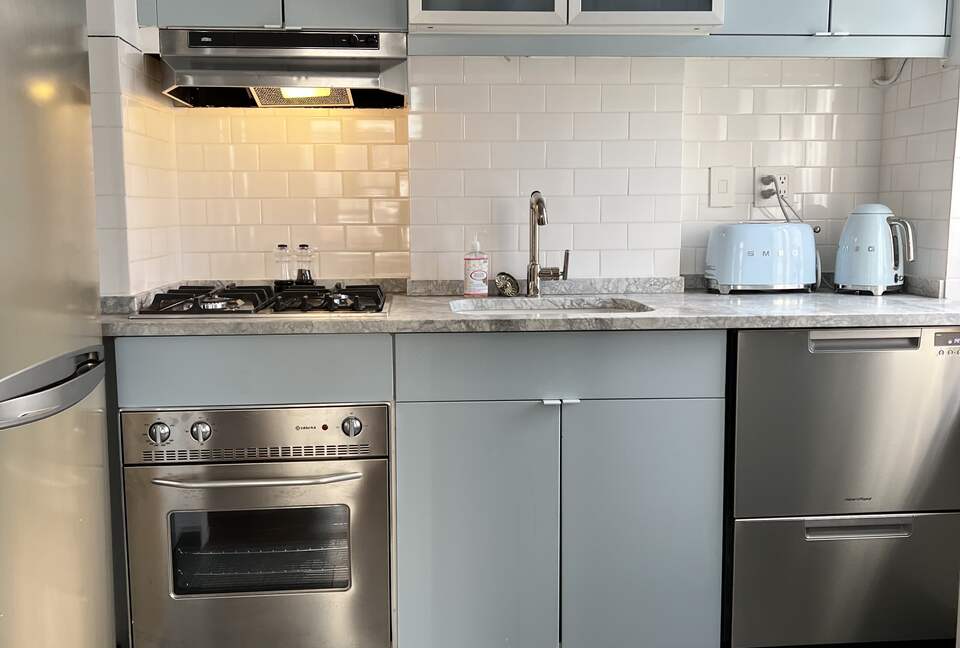 West Chelsea Residence where Cool meets LUX overlooking The HighLine, World Class Art Galleries, Hudson River & Hudson Yards - New York City, New York