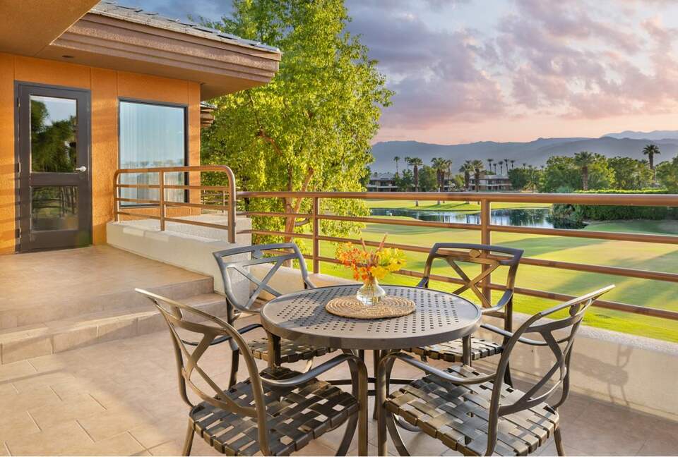 Marriott's Desert Springs Villas | Two Bedroom Villa - Palm Desert, California