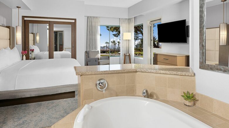 Marriott's Desert Springs Villas | Two Bedroom Villa - Palm Desert, California