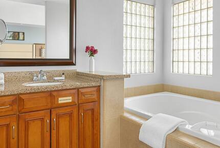 Marriott's Desert Springs Villas | Two Bedroom Villa - Palm Desert, California