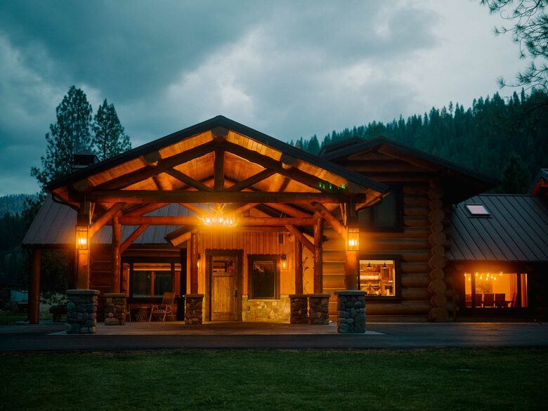 The Ranch House at Petty Creek Mountain Ranch - Alberton, Montana