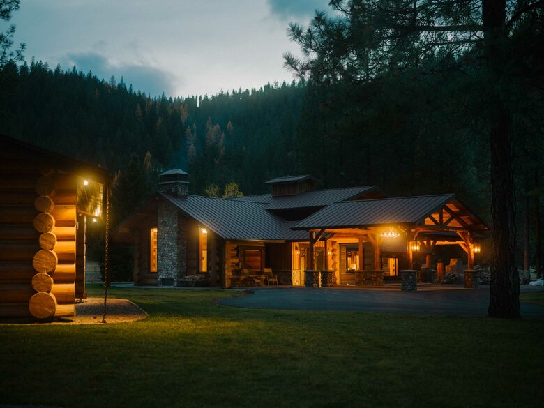 The Ranch House at Petty Creek Mountain Ranch - Alberton, Montana