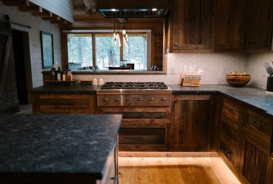 The Ranch House at Petty Creek Mountain Ranch - Alberton, Montana