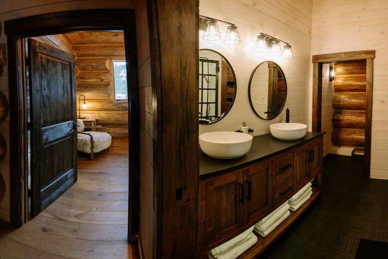 The Ranch House at Petty Creek Mountain Ranch - Alberton, Montana