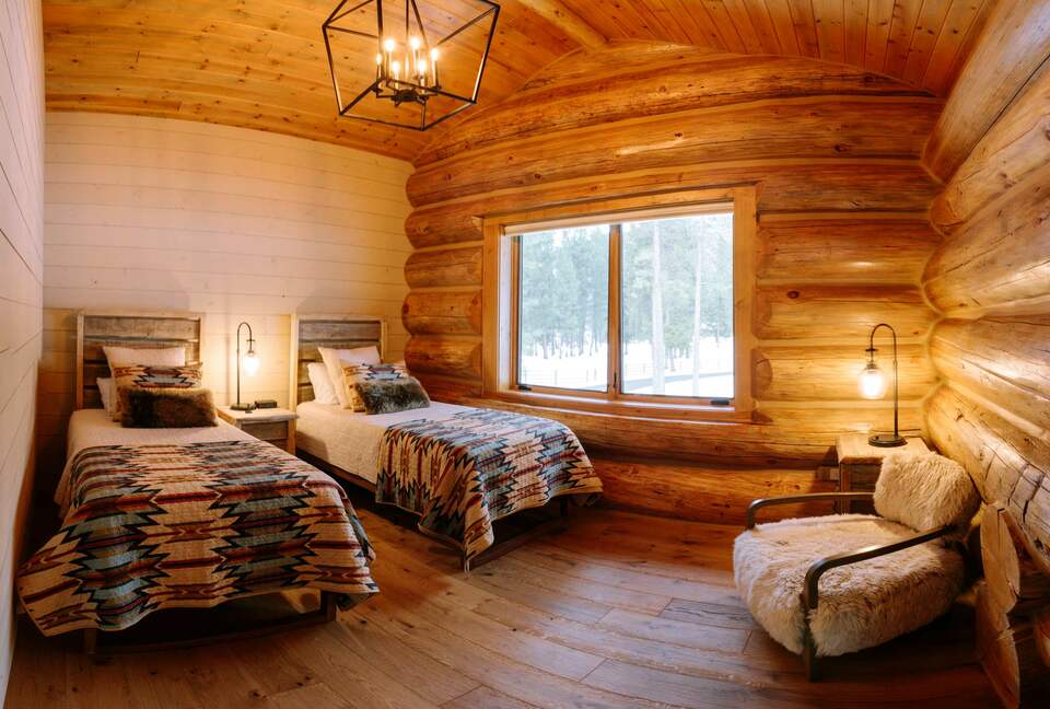 The Ranch House at Petty Creek Mountain Ranch - Alberton, Montana