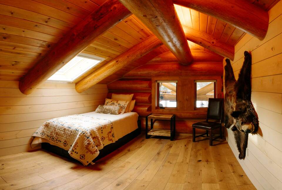 The Ranch House at Petty Creek Mountain Ranch - Alberton, Montana