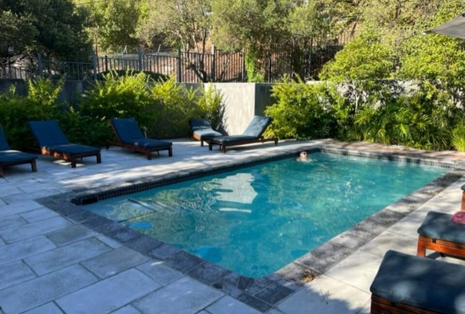 Luxury Retreat set in wooded glen beside the ocean - Cape Town, South Africa