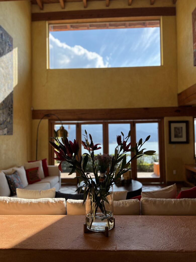 La Peña Rock House - Valle de Bravo, Mexico